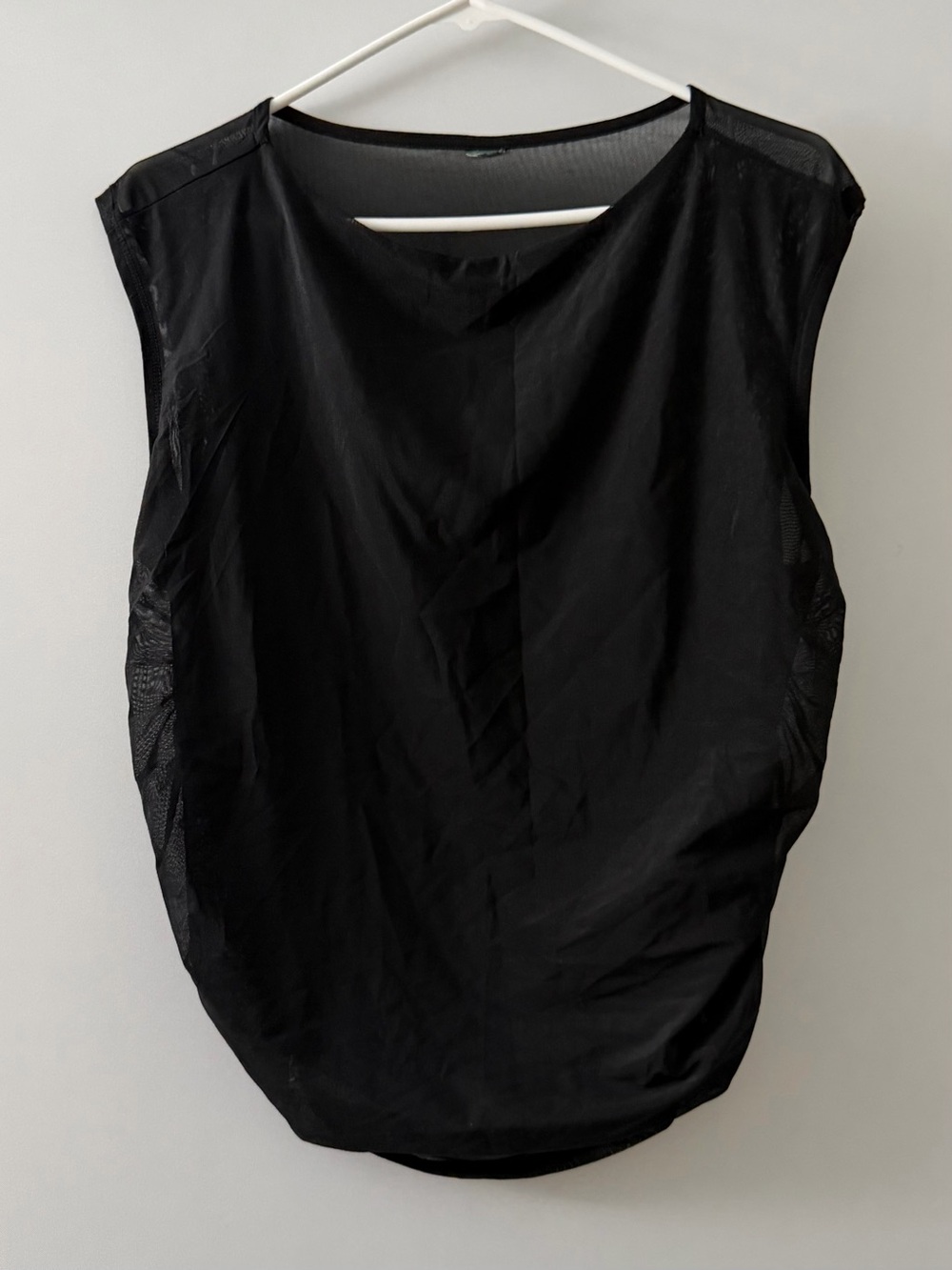 Wild Fable Size Large Womens Sheer Tank Top Chiffon Ruched Sleeveless Black Used